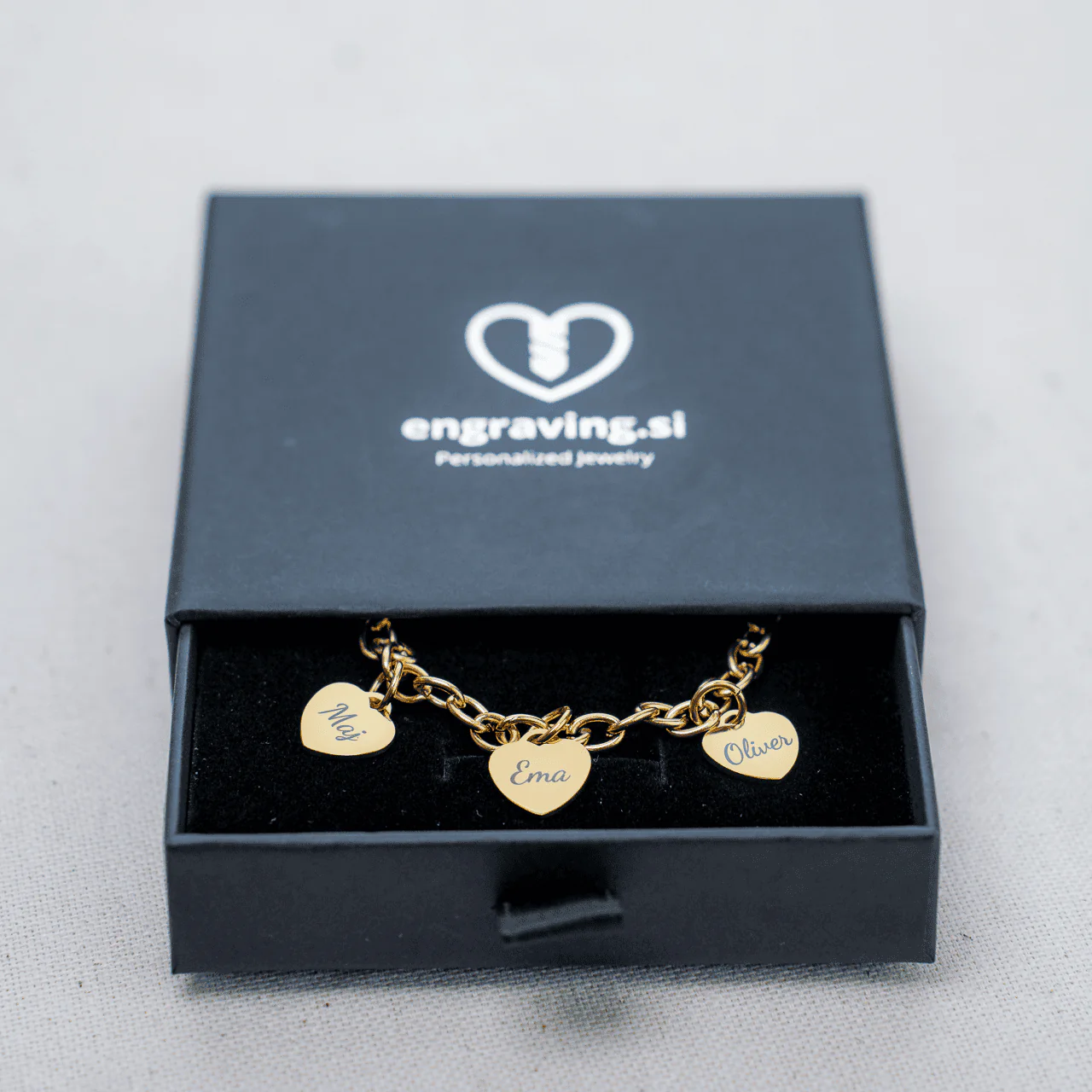 Bracelet: Heart Charm - Image 4